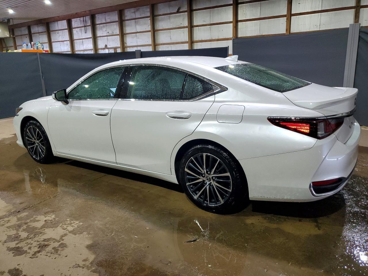 2024 Lexus Es 300H Base - Image 2
