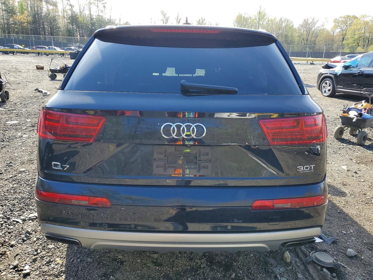 2017 Audi Q7 Premium Plus - Image 6