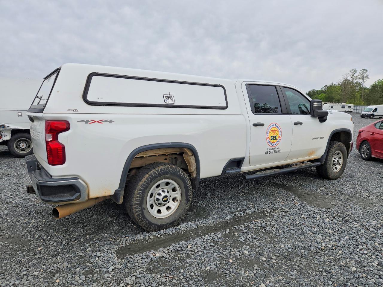 2021 Chevrolet Silverado K3500 - Фото 3