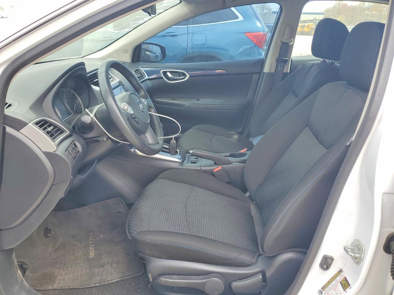 2019 Nissan Sentra Sr - Image 7