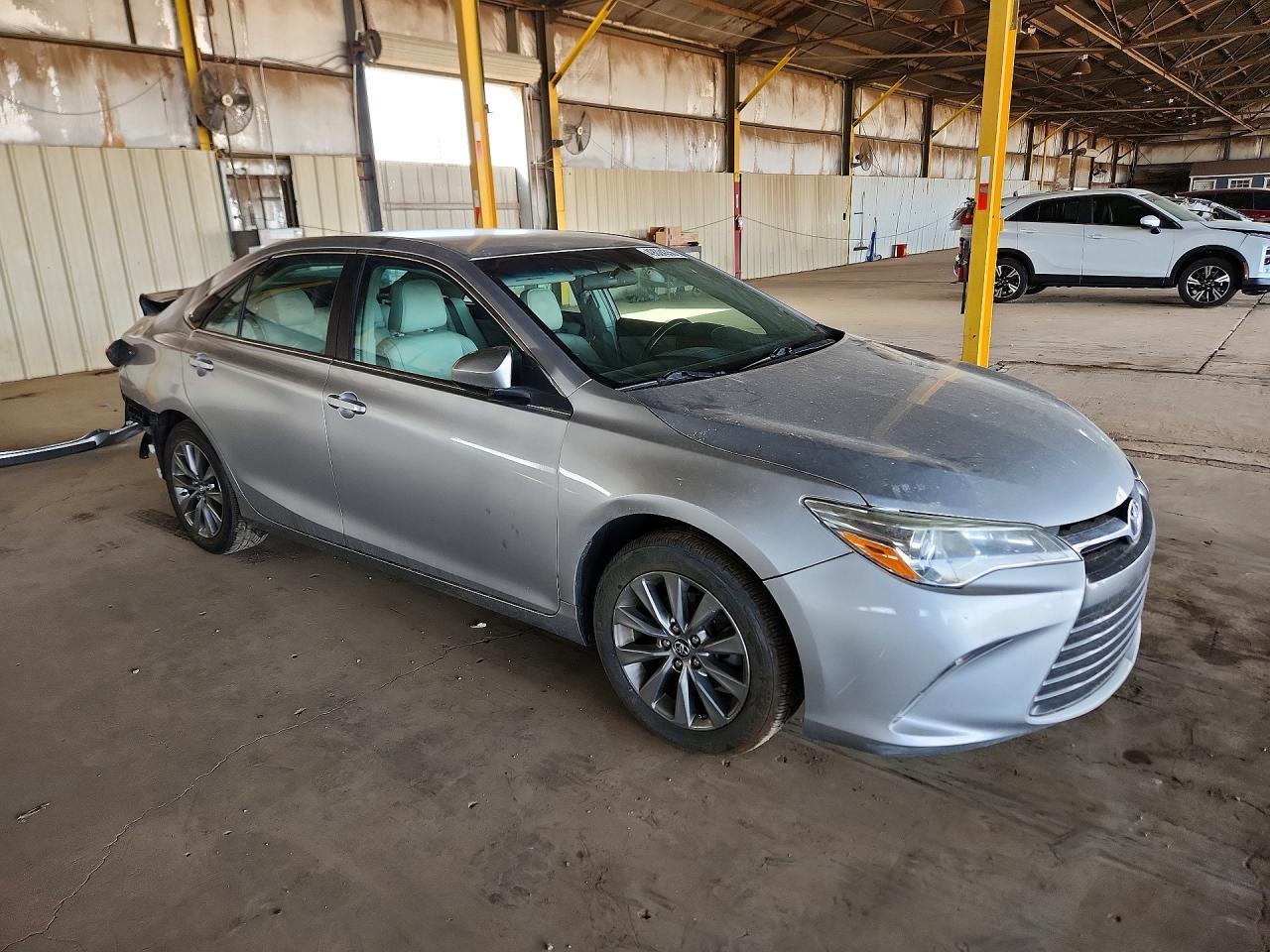 2016 Toyota Camry Xle - Фото 4