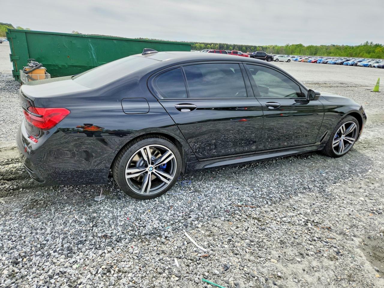 2019 BMW 740 I - Фото 3