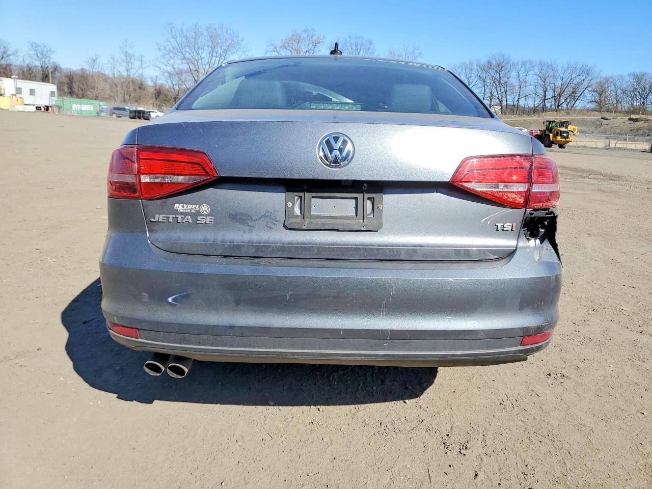 2015 Volkswagen Jetta Se - Image 6