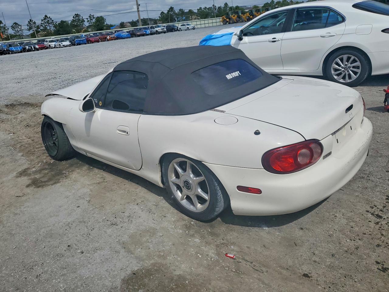 1999 Mazda Mx-5 Miata - Image 2