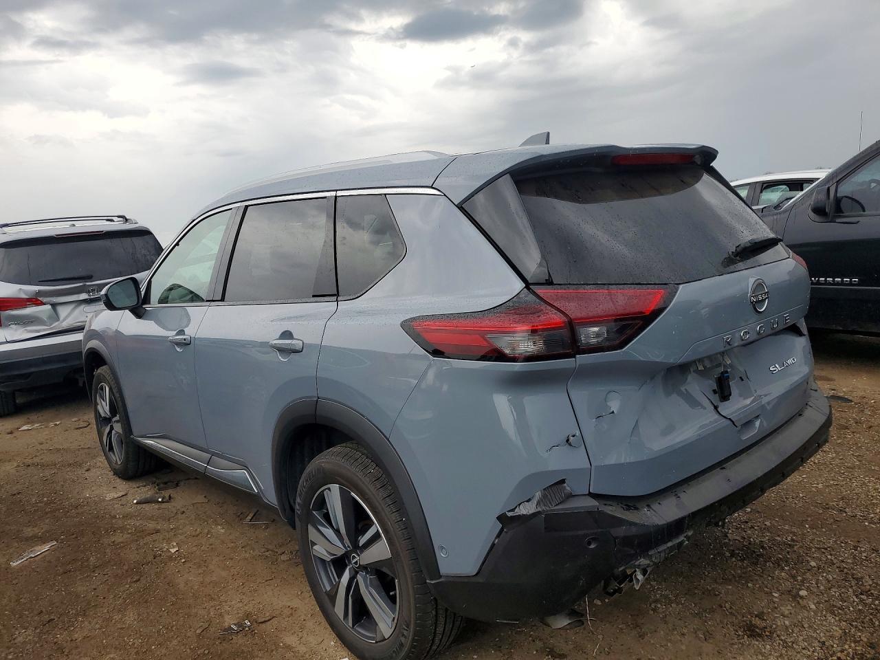 2023 Nissan Rogue Sl - Фото 2