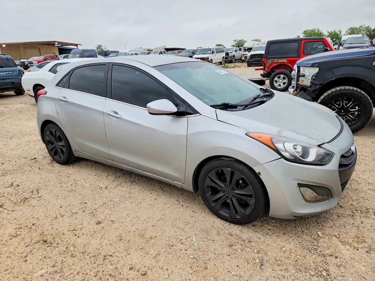 2013 Hyundai Elantra Gt Base - Фото 4
