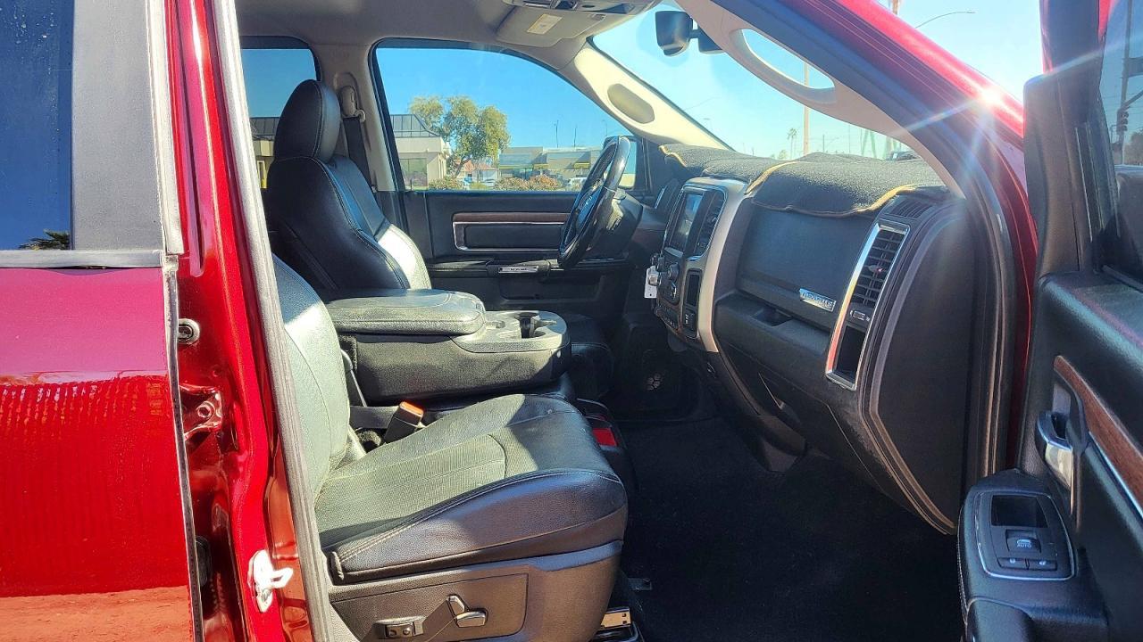 2019 Ram 1500 Classic Laramie - Image 5