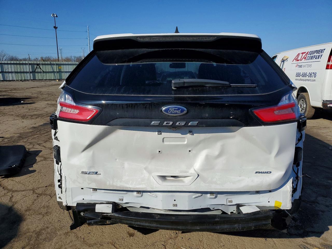 2023 Ford Edge Sel - Image 6