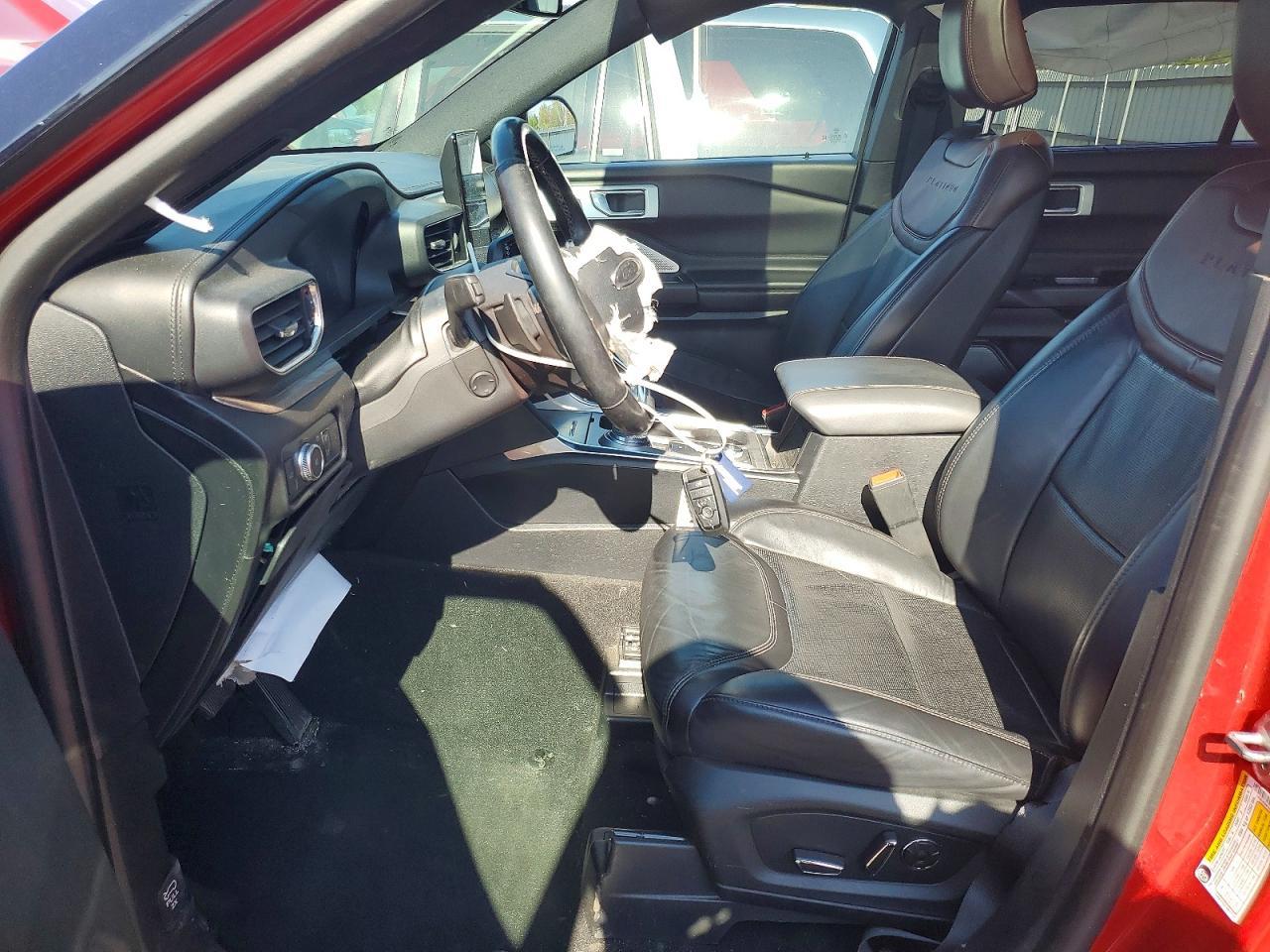 2020 Ford Explorer Platinum - Image 7