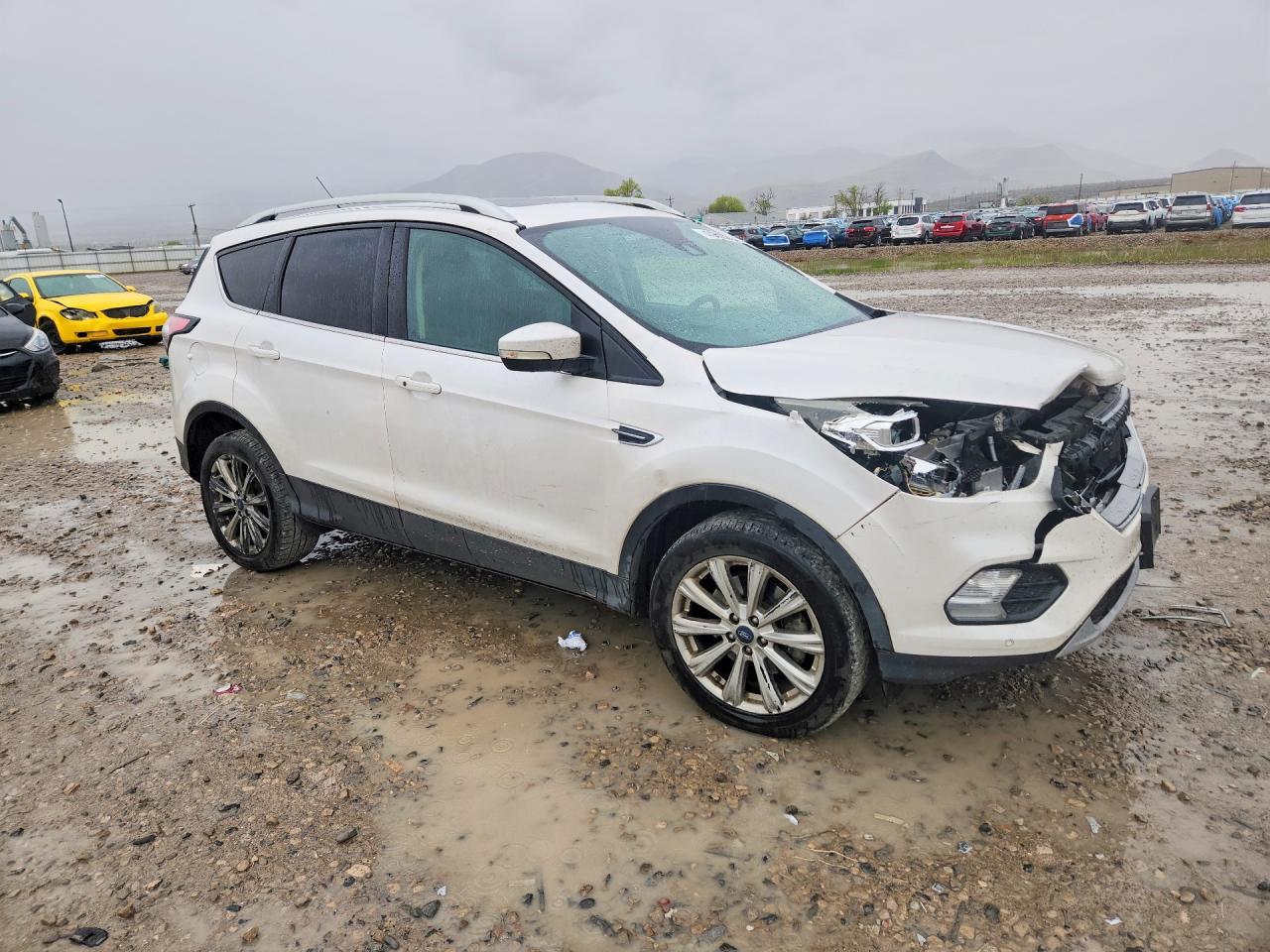 2017 Ford Escape - Фото 4
