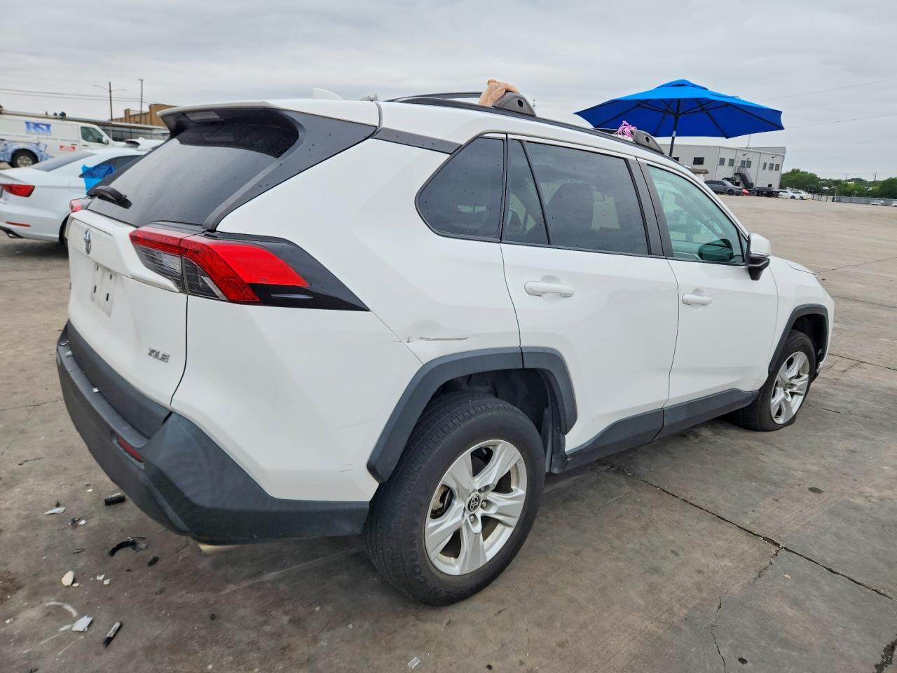 2021 Toyota Rav4 Xle - Фото 3