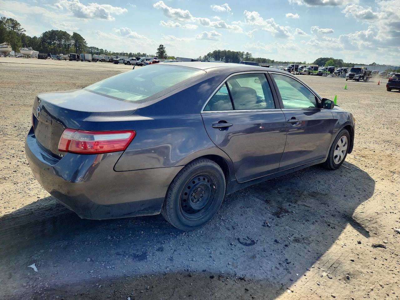 2007 Toyota Camry Le - Фото 3