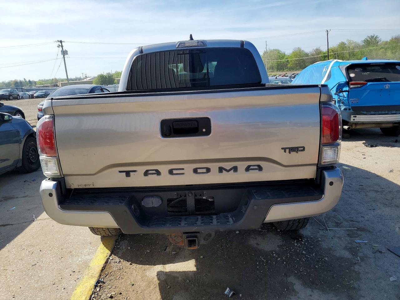 2021 Toyota Tacoma Trd Off-Road - Image 6