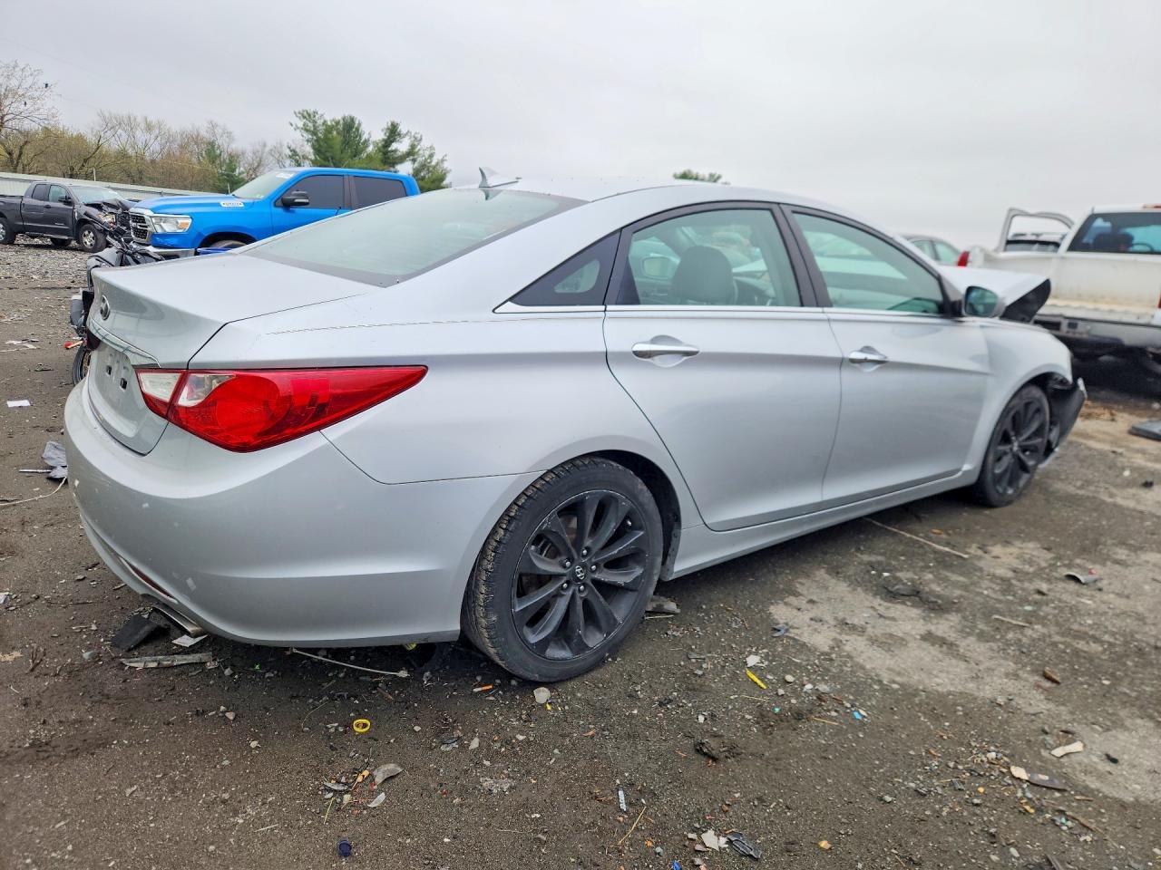 2011 Hyundai Sonata Se - Фото 3