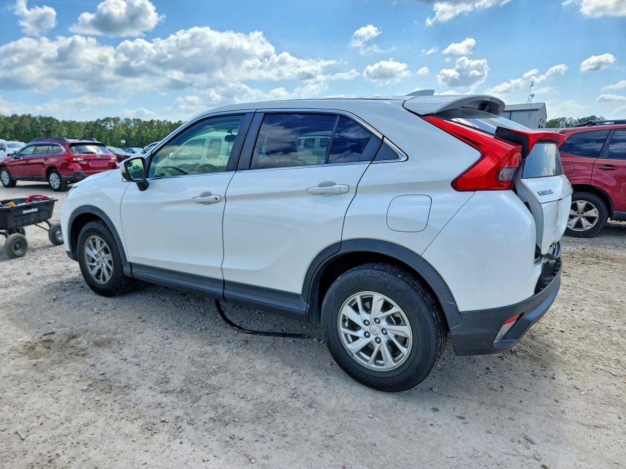 2019 Mitsubishi Eclipse Cross Es - Фото 2