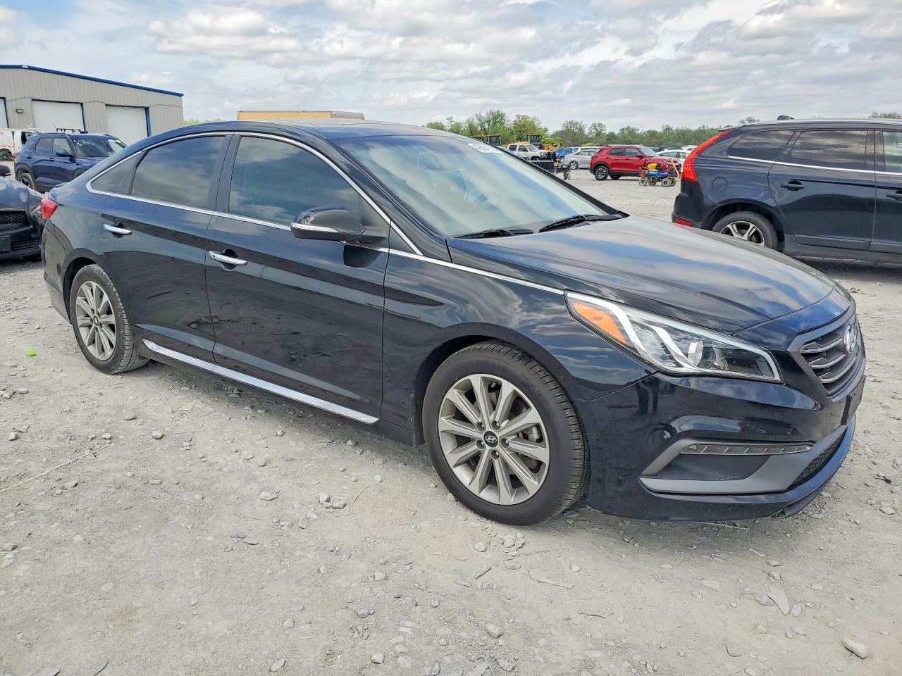2017 Hyundai Sonata Limited - Image 4