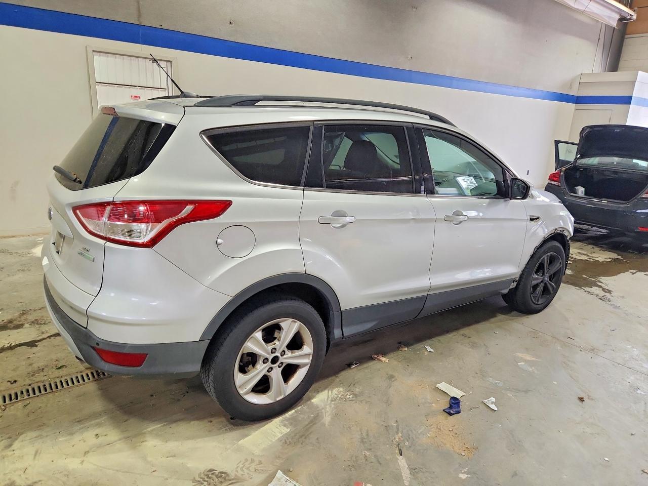 2014 Ford Escape - Фото 3
