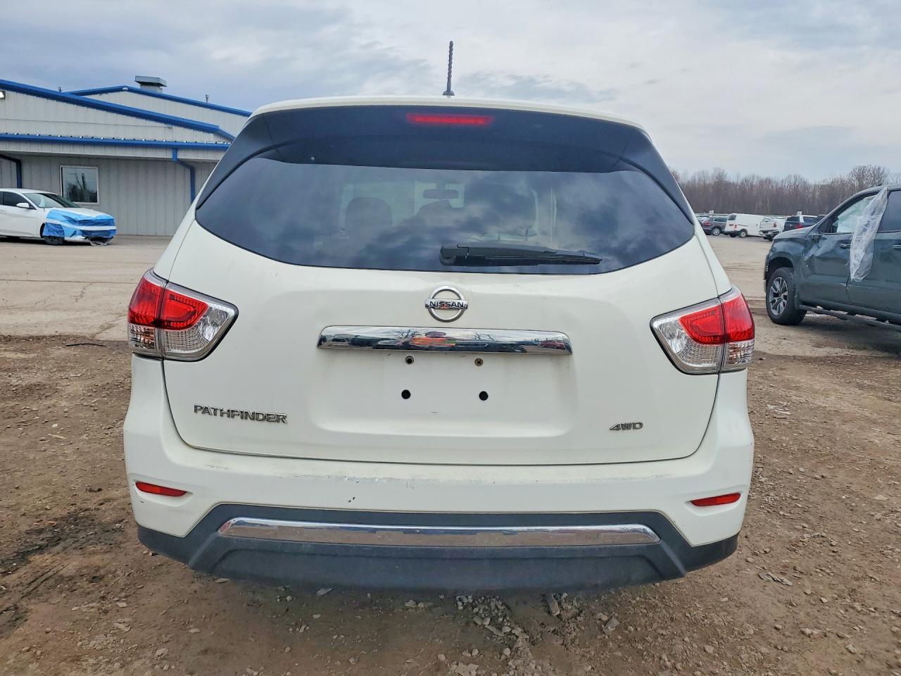 2014 Nissan Pathfinder S - Фото 6