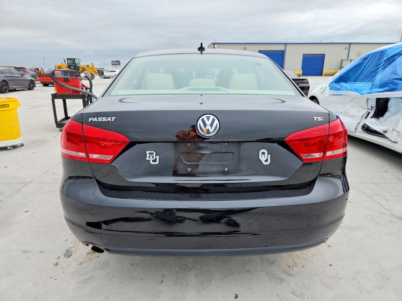 2015 Volkswagen Passat S - Image 6
