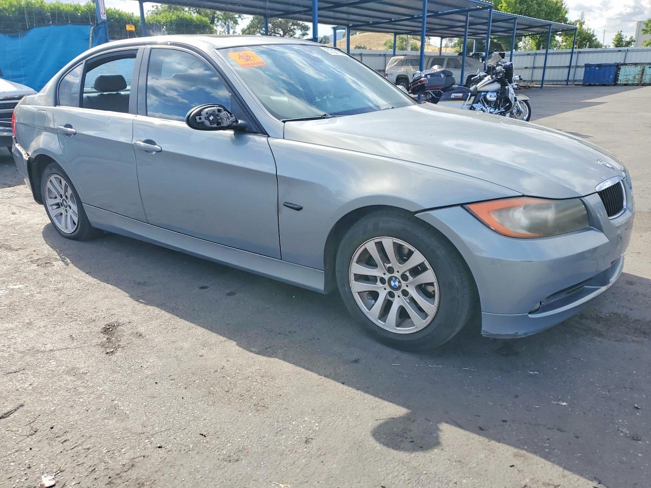 2006 BMW 325 I - Image 4