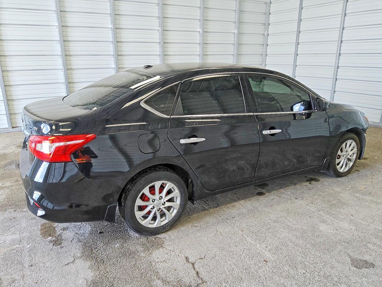 2018 Nissan Sentra Sv - Фото 3
