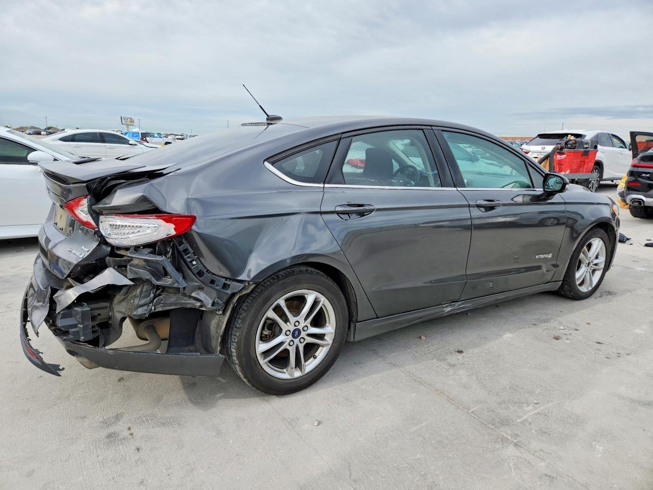 2015 Ford Fusion Se Hybrid - Фото 3