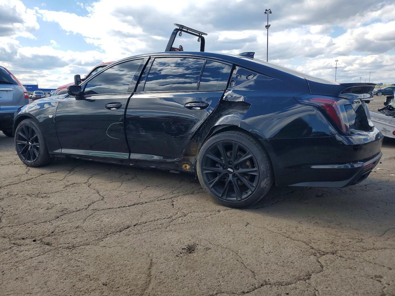 2021 Cadillac Ct5 Sport - Фото 2