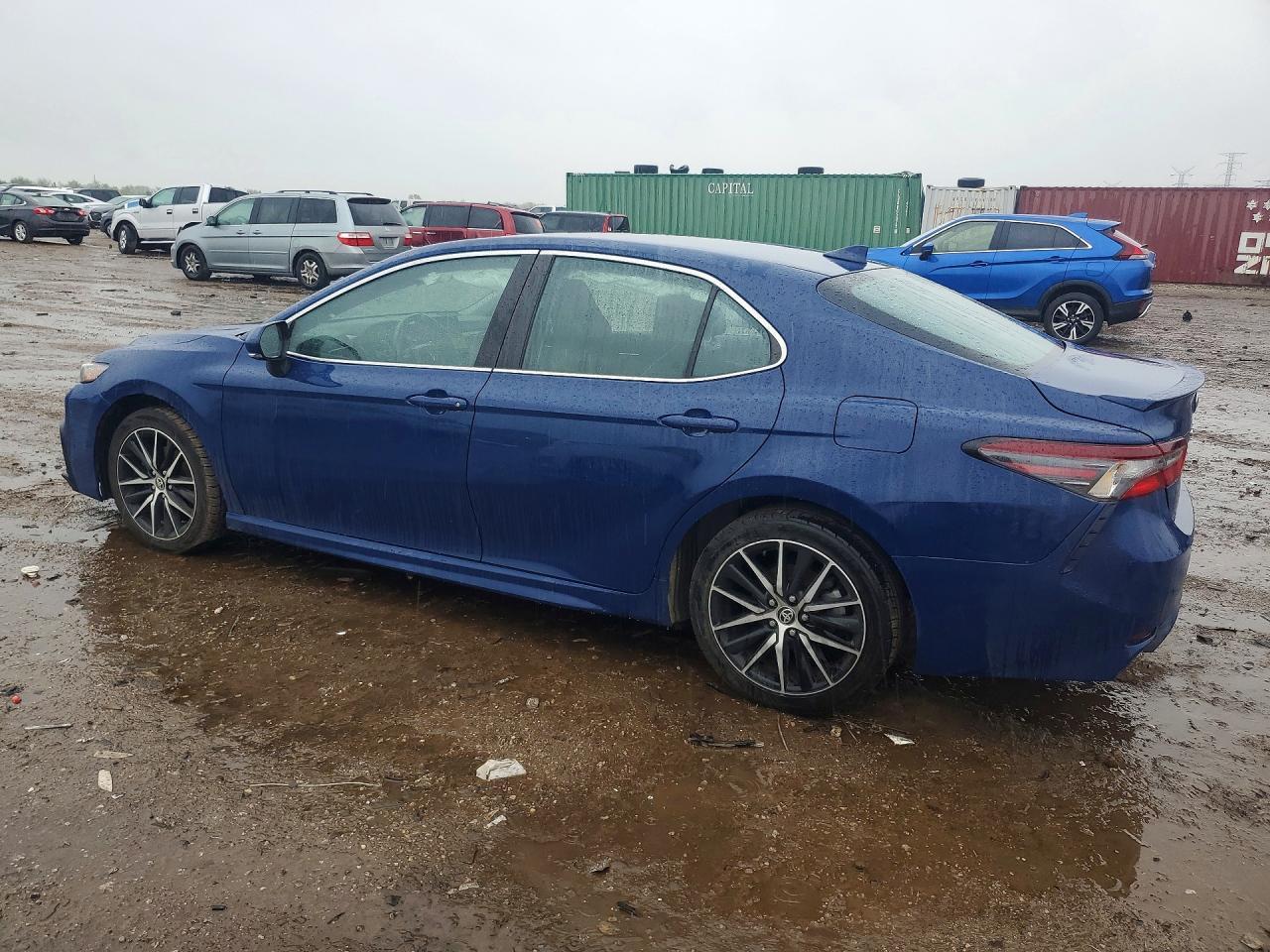 2024 Toyota Camry Se - Image 2