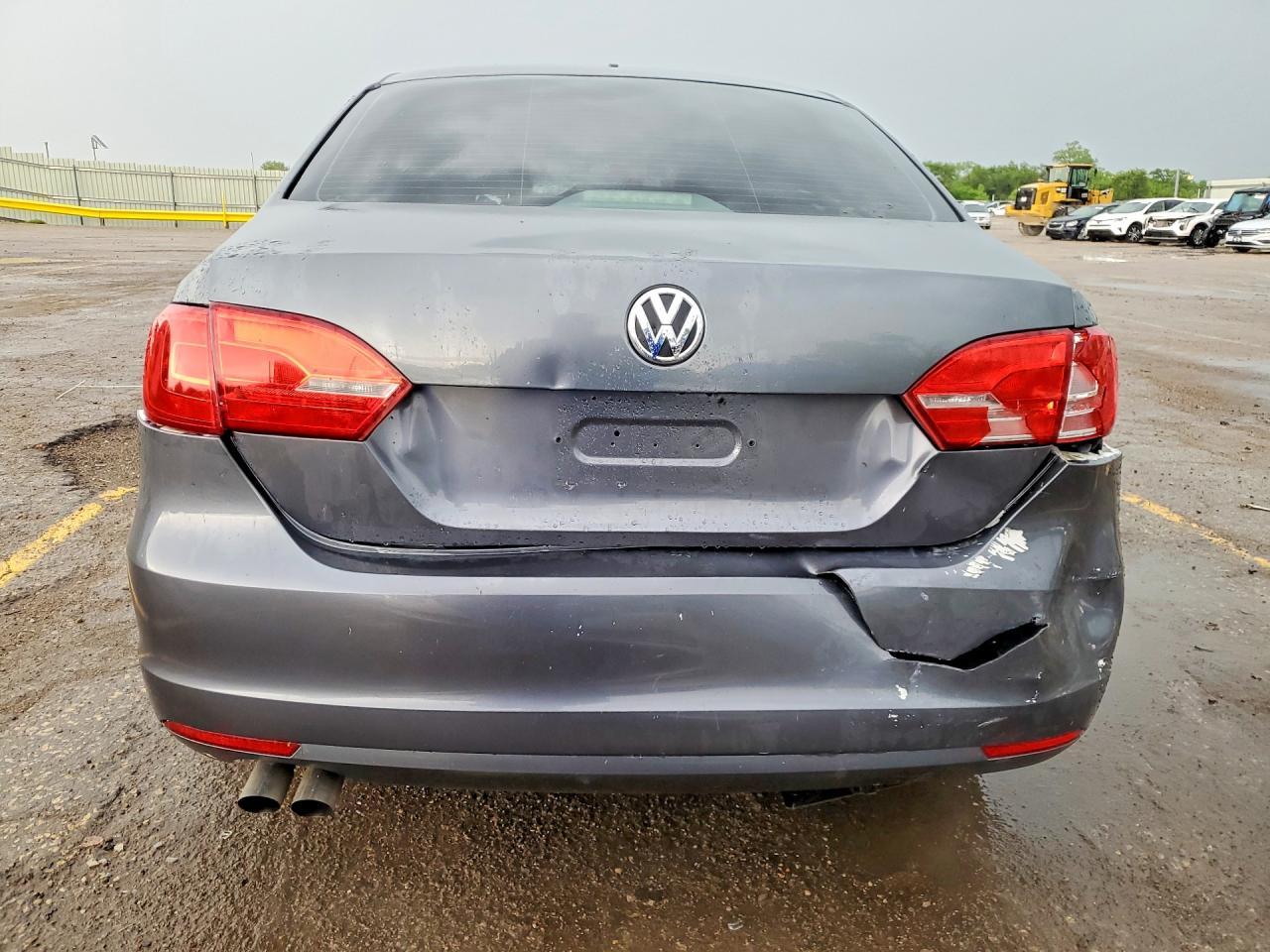 2014 Volkswagen Jetta Base - Image 6