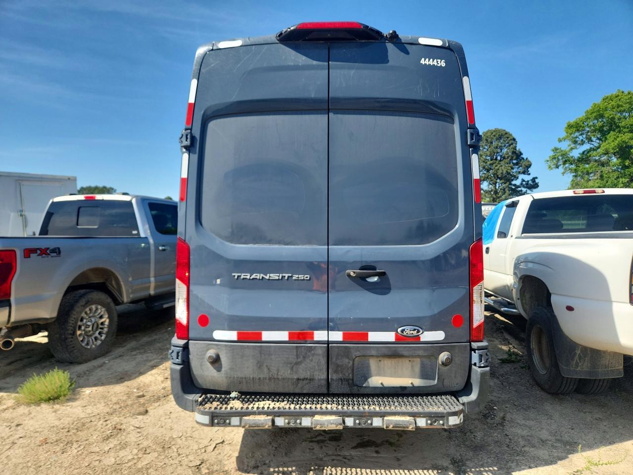 2021 Ford Transit T-250 - Фото 6