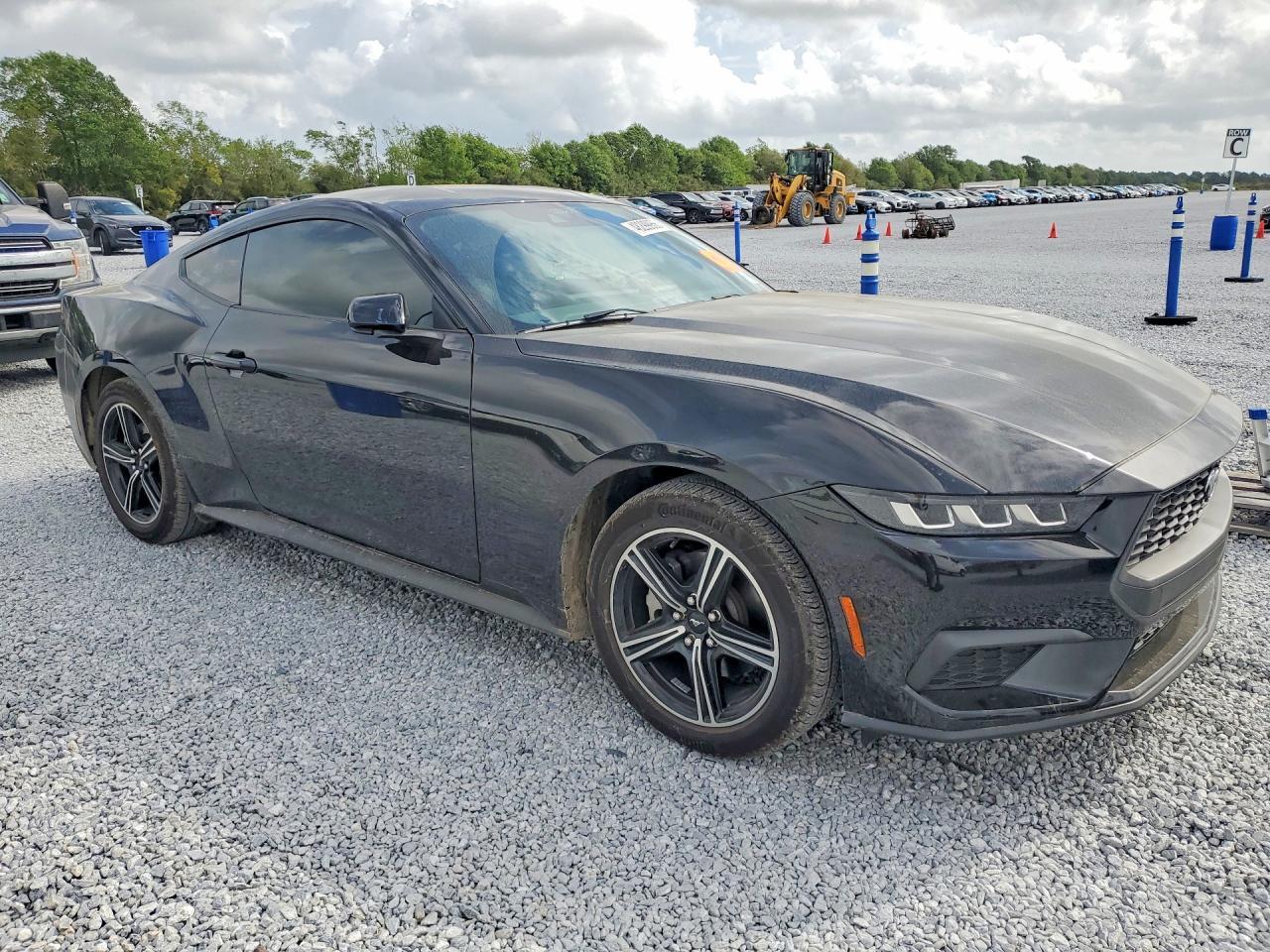 2025 Ford Mustang - Image 4