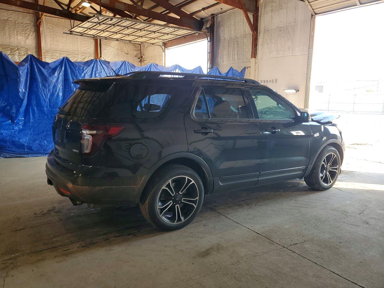 2015 Ford Explorer Sport - Фото 3