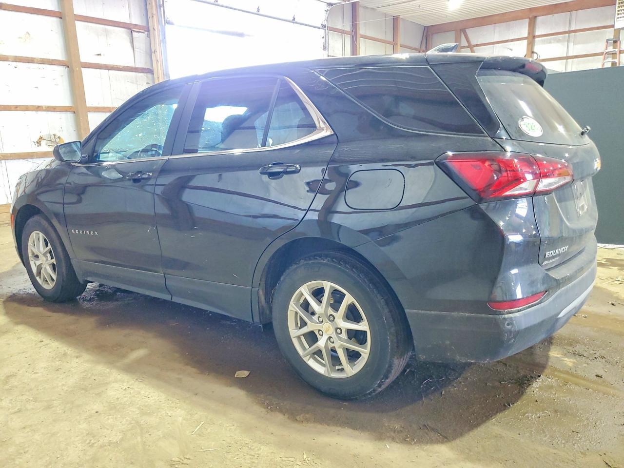 2022 Chevrolet Equinox Lt - Image 2