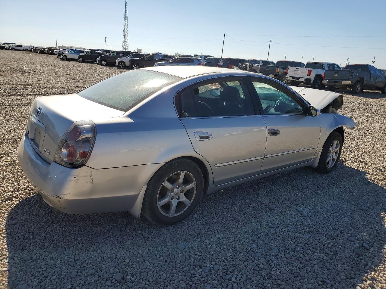 2005 Nissan Altima 2.5 - Фото 3