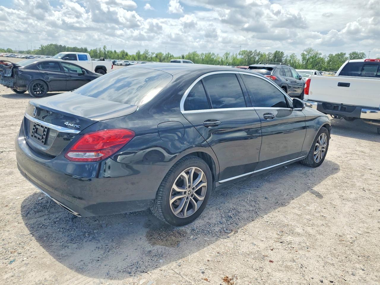 2017 Mercedes-Benz C 300 4Matic - Image 3
