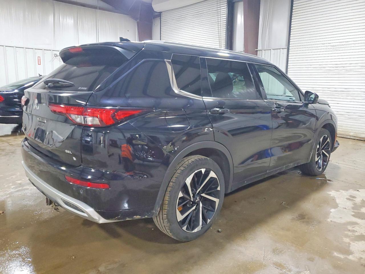 2022 Mitsubishi Outlander Sel - Фото 3