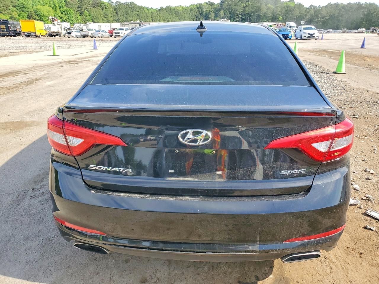 2017 Hyundai Sonata Sport - Image 6