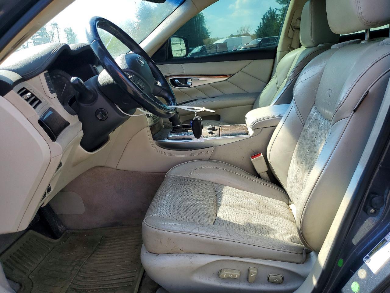 2011 Infiniti M37 X - Image 7