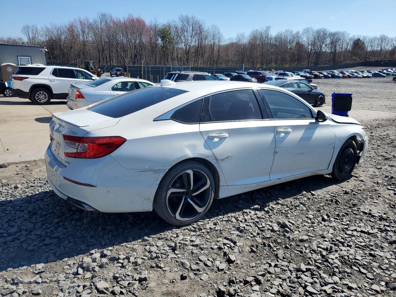 2018 Honda Accord Sport - Image 3