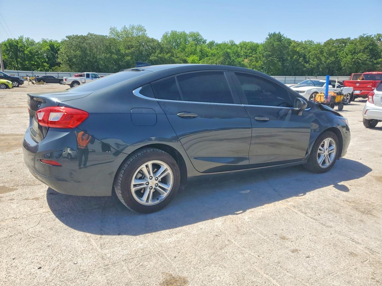 2017 Chevrolet Cruze Lt - Фото 3
