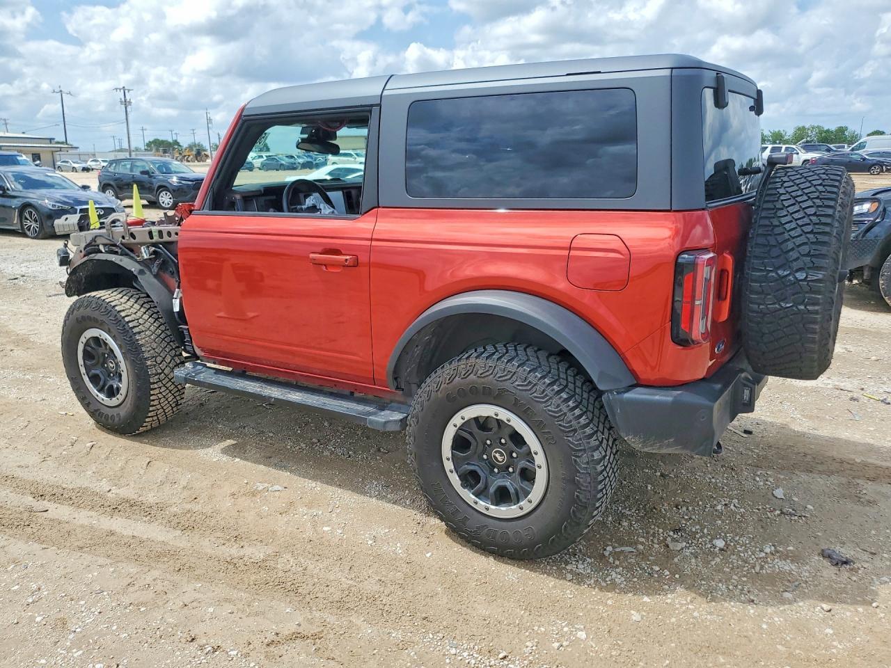 2023 Ford Bronco Base - Фото 2