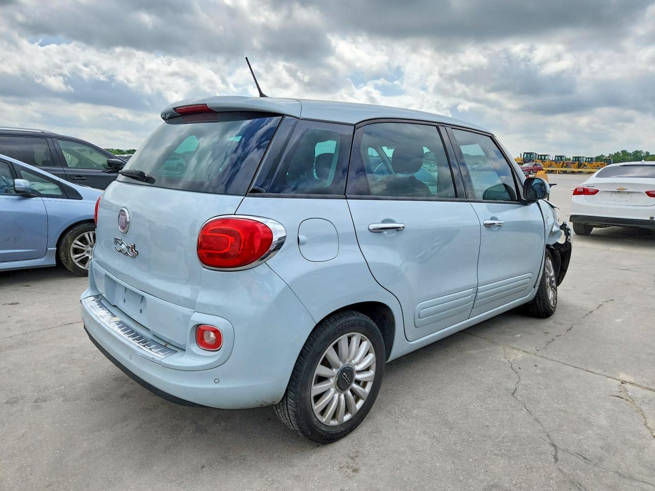2014 Fiat 500L Easy - Image 3