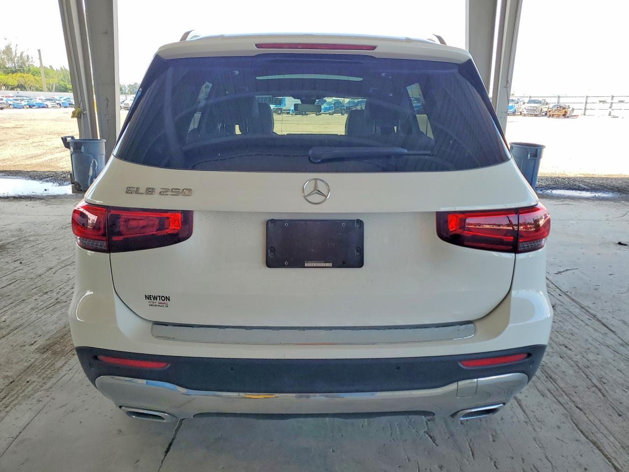 2022 Mercedes-Benz Glb 250 - Фото 6