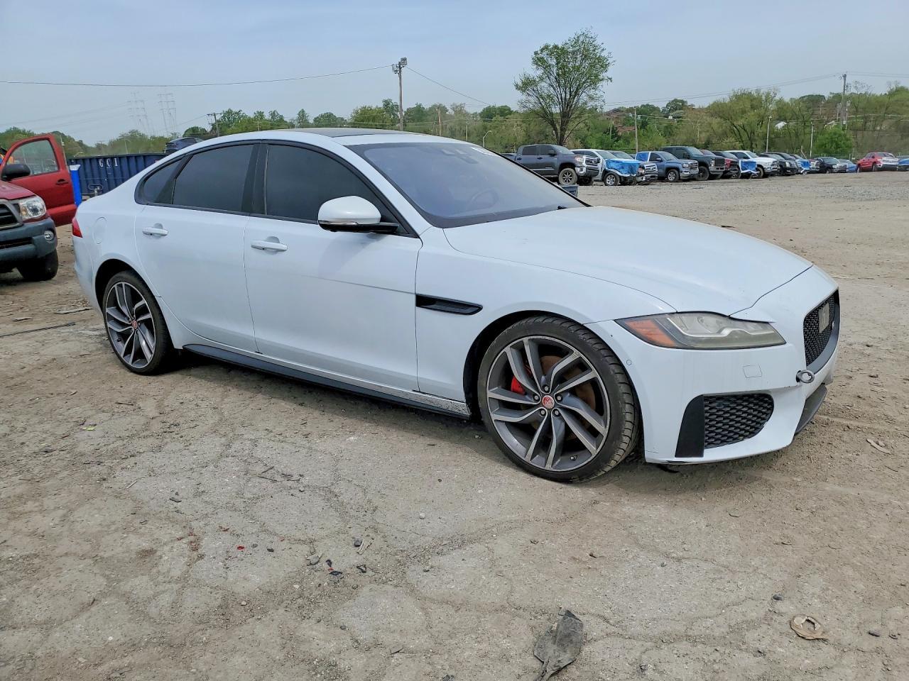 2016 Jaguar Xf S - Фото 4
