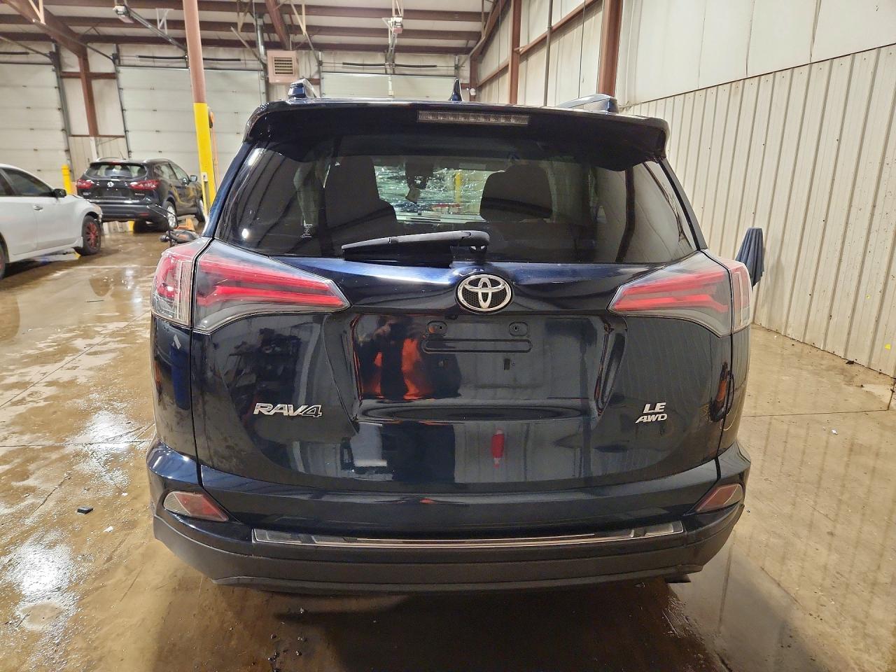 2017 Toyota Rav4 Le - Фото 6