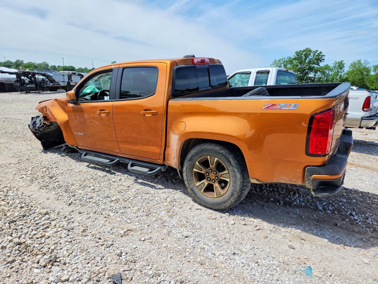 2017 Chevrolet Colorado Z71 - Фото 2