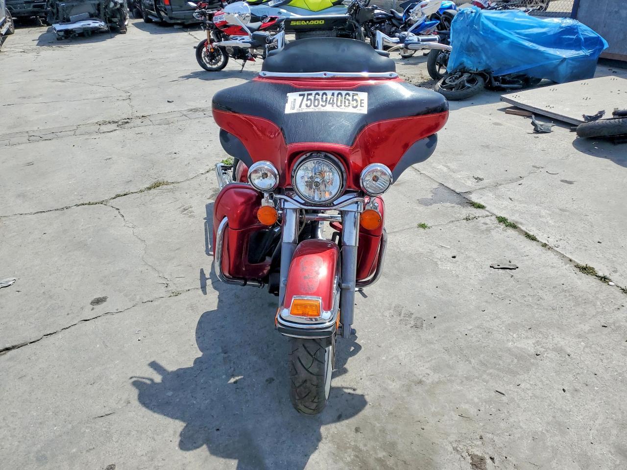 2012 Harley-Davidson Flhtcu Ultra Classic Electra Glide - Фото 2