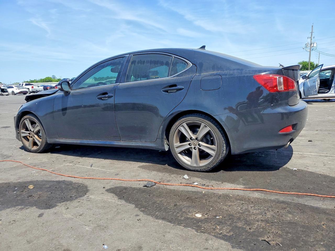 2013 Lexus Is 250 - Image 2