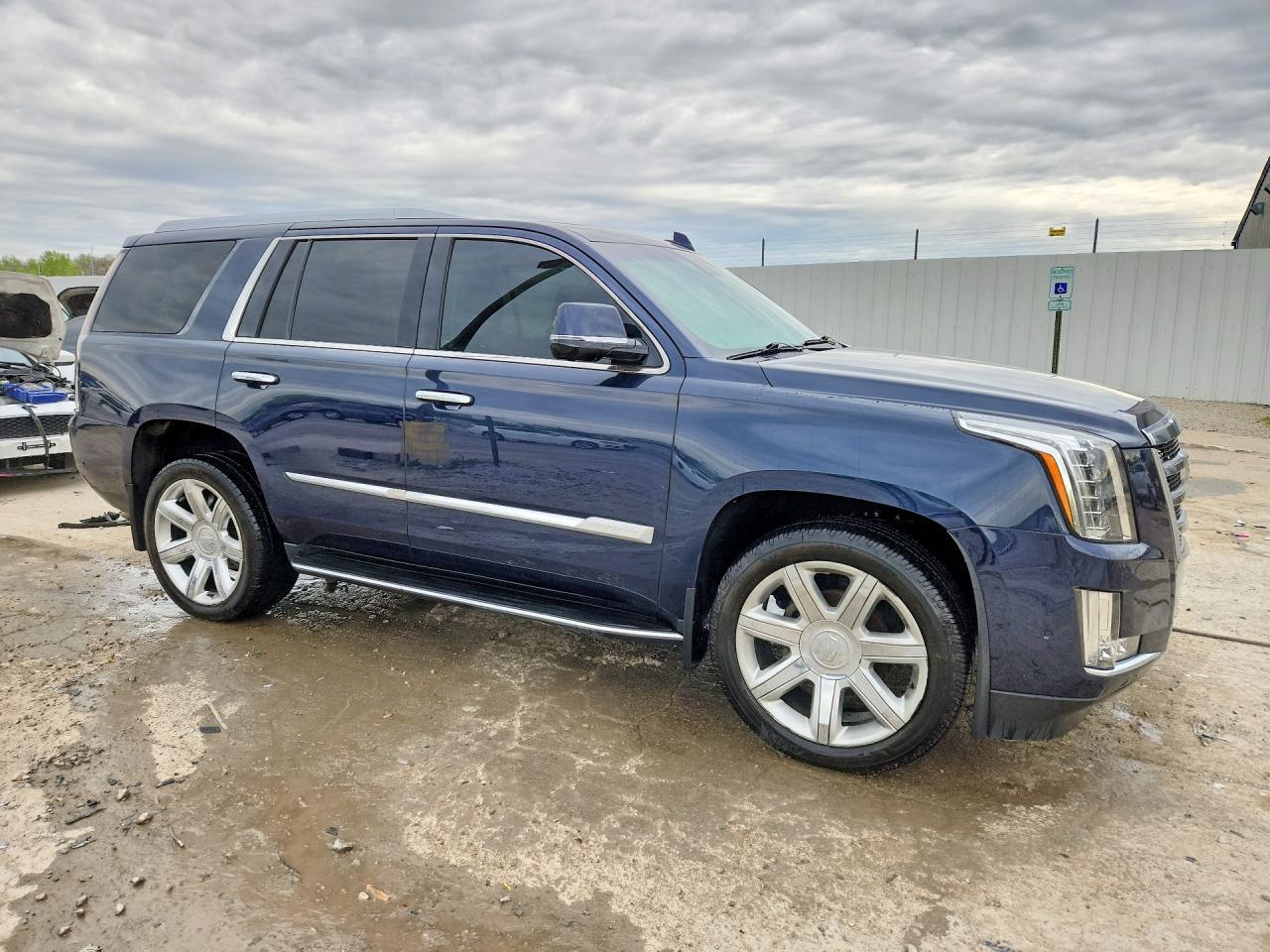 2019 Cadillac Escalade Luxury - Фото 4