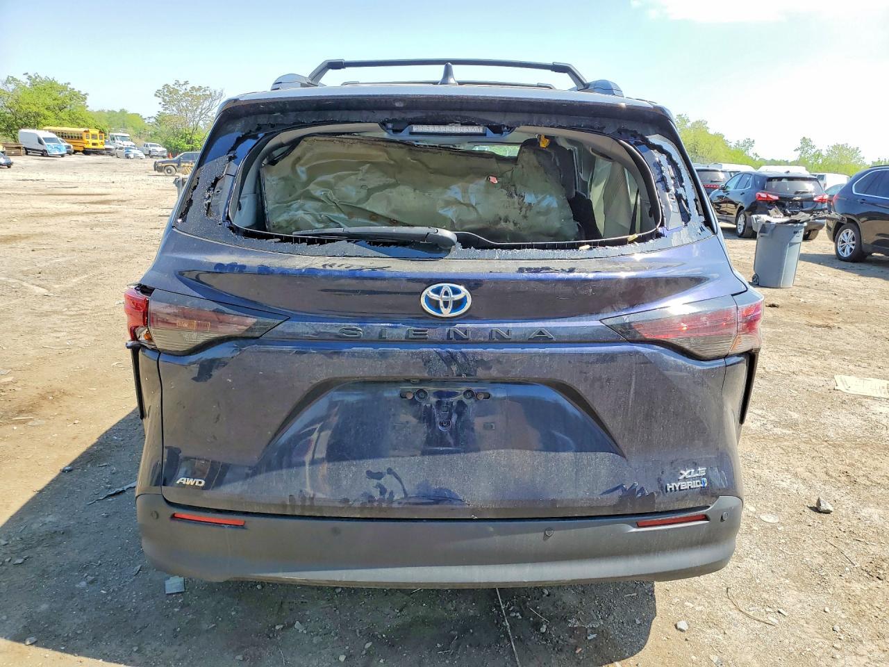 2024 Toyota Sienna Xle 7-Passenger - Фото 6